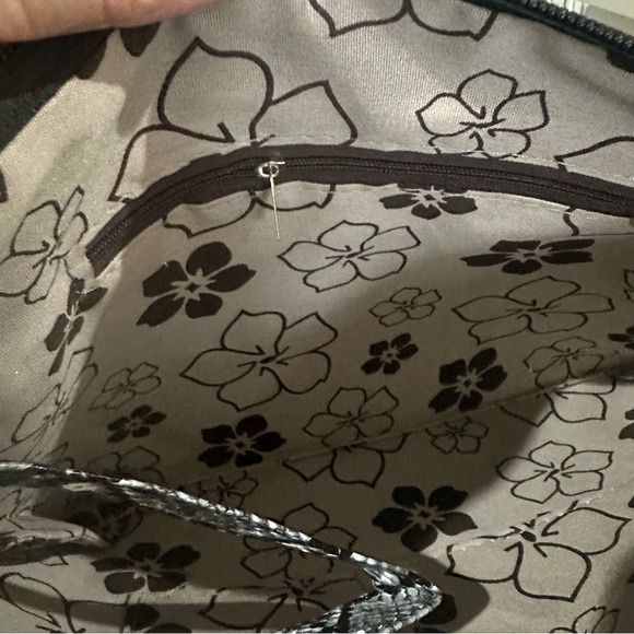 Snake Print Oversized Vegan Leather Wristlet Clutch Bag - Picture 7 of 8